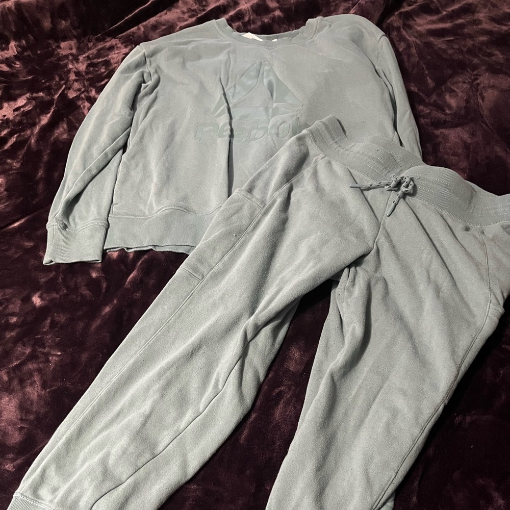 Women’s two piece sweat set